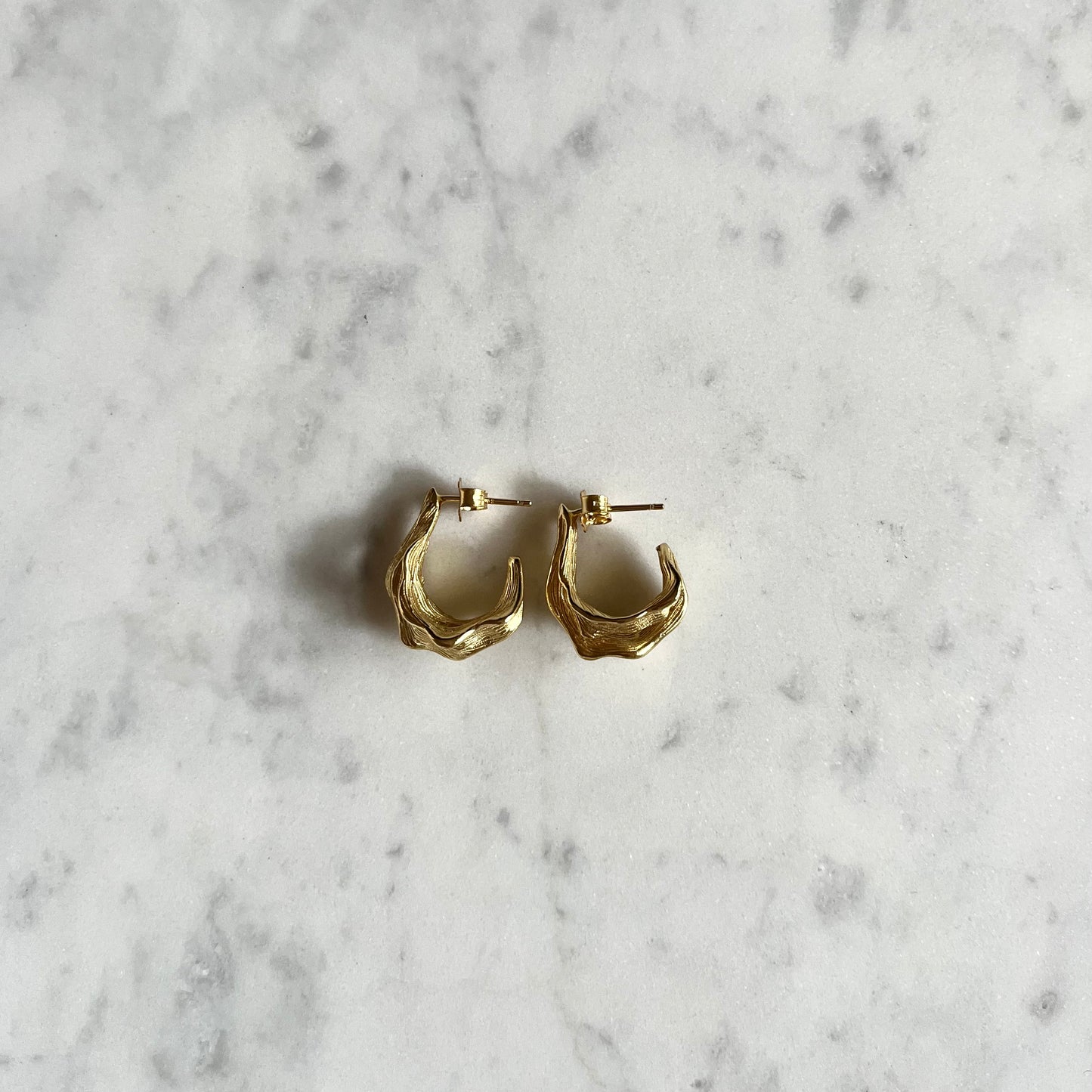 Chunky Curved Earrings - Gold